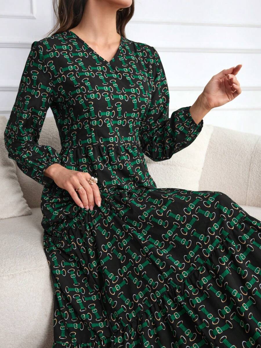 Spring Women's Floral Print Bohemian Style Long-Sleeved Maxi Dress. 2025 New Year Fashion Loose Autumn Black And Green Dress, Belled Summer Vacation Casual Dress, Elegant Party Beach Graduation Fashionable Evening Valentine's Day Dress.