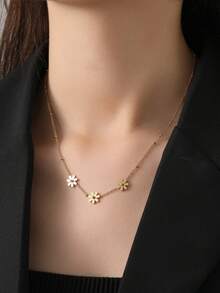 قلادة نسائية من الفولاذ المقاوم للصدأ بتصميم زهري - مجوهرات بوهيمية عتيقة متعددة الطبقات، 3 قلادات زهرية ذهبية، تصميم سلسلة رقيق، مناسبة للارتداء اليومي والحفلات، هدية عيد الميلاد، للاستخدام طوال العام، إكسسوار متعدد الاستخدامات، أناقة بوهيمية أنيقة