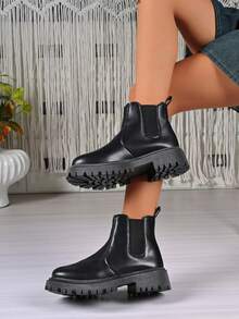 Stivali Chelsea con suola spessa alla moda e minimalista per donna, nuovi stivali corti con punta tonda e slip-on, adatti per l'uso quotidiano in tutte le stagioni, stivali da motociclista