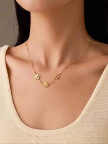 قلادة نسائية من الفولاذ المقاوم للصدأ بتصميم زهري - مجوهرات بوهيمية عتيقة متعددة الطبقات، 3 قلادات زهرية ذهبية، تصميم سلسلة رقيق، مناسبة للارتداء اليومي والحفلات، هدية عيد الميلاد، للاستخدام طوال العام، إكسسوار متعدد الاستخدامات، أناقة بوهيمية أنيقة