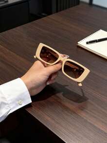 1 Paar khakifarbene, lässige, retromodische, Cut Out Diamantketten-Quadratbrille mit Piloten-Design, breite und schmale Bügel, geeignet für den täglichen Gebrauch, Street-Style und Schulanfang