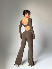 FWH Fashionable Outdoor Yoga, Pilates, Commuting, Dating, Layering Essential Item. This Stretchy Sexy Jumpsuit Features Ruched Butt Design, Lifting And Slimming, Removable Built-In Bra, Long Sleeves, Elegant Back Design, High-End Flared Leg, High-Waisted Tummy Control, Brightening And Radiant.