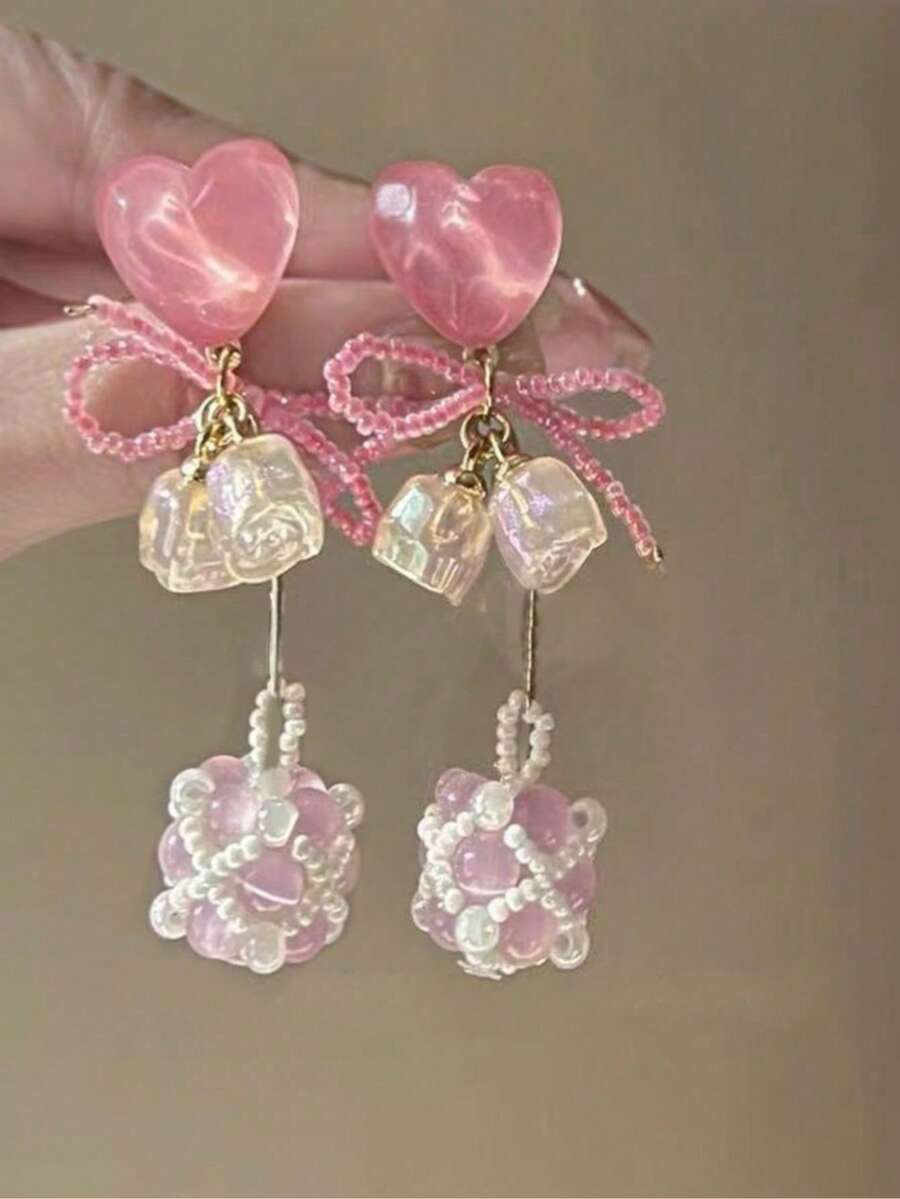 1 对时尚独特的粉色花朵耳坠，适合女性在任何场合佩戴