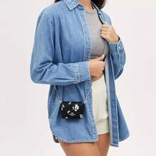 Coach 10 Blumen bedruckter Kartenschlitz Knopf Beschriftung Segeltuch Leder gefütterte Schulter Umhängetasche Geldbörse Mini Damen Schwarz CP344-SVA47