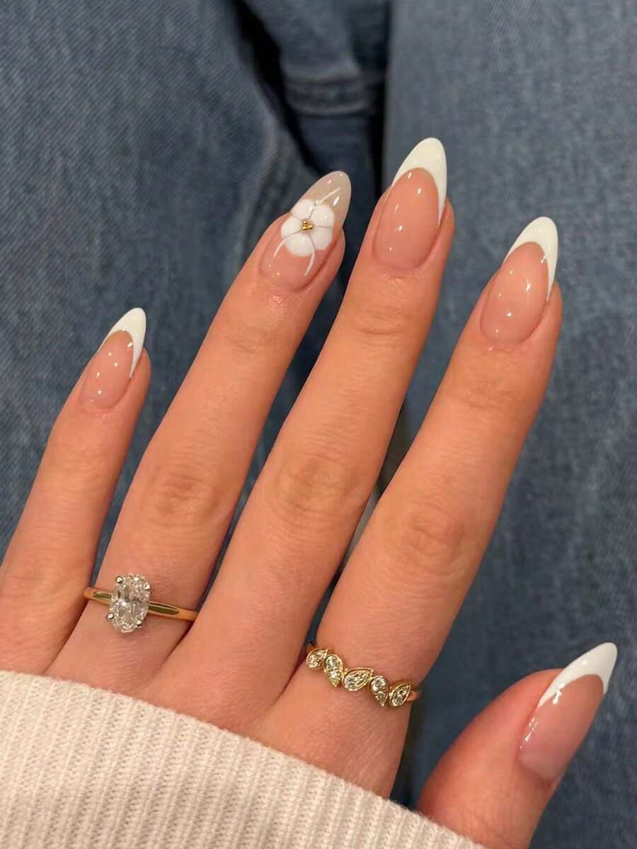 24pcs Almond-Shaped French Manicure Nail Stickers, Floral & Golden Pearl Design, Suitable For Spring/Summer Nails, Easy-To-Wear Acrylic Fake Nails Set Includes 1pc Jelly Gel And 1pc Nail File, Suitable For Women And Girls For Daily Life And Various Parties