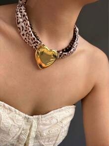 1pc Fashionable Polka Dot Scarf Style Natural Tiger's Eye Glass Beaded Stainless Steel Heart Pendant Necklace, Women Jewelry