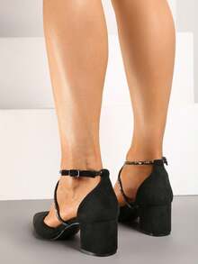 Elegant Pointed Toe Block Heel Pumps - Women's Evening/Party Shoes - Black - View 4