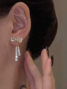 Sparkling Micro-Inlaid Crystal Bow Tassel Earrings, Fashionable Luxurious Sweet Earrings, Suitable For Wedding, Party, Banquet, And Daily Wear