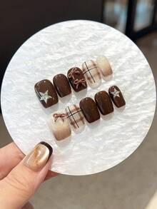 10 piezas de pegatinas de uñas hechas a mano exquisitas, con diseños minimalistas y lindos que incluyen moño 3D, pentagrama, estilo de aplicación removible, adecuadas para mujeres y niñas para uso diario, fiestas, escuela, compras, etc. El set incluye 2 piezas de gel de gelatina y 1 pieza de pegatina antideslizante como accesorios de arte de uñas gratuitos [Accesorios esenciales de arte de uñas para otoño/invierno] Uñas Suministros de uñas Uñas de aplicación a presión hechas a mano - Multicolor - Ver 6