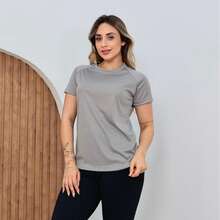 Kit Of 3 Women's Dry Fit T-Shirts For Gym And Fitness Training - Red - View 3