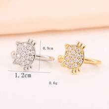 [الأنيق العتيق | اصطناعي] قطعة واحدة أنيقة عتيقة من الموضة النسائية مزينة بالزركونيا بشكل عين القطة على شكل حرف U للأنف | مصنوعة من خامة النحاس بدون ثقب قابلة للتعديل | إكسسوار بسيط مناسب للاستخدام اليومي والعطلات والحفلات والهدايا لعائلة وأصدقاء