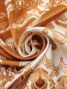 1PC Women's Red & White Paisley Printed Bandana, 90CM Large Satin Square Scarf, Silk-Feel Hair Wrap, Stylish Headscarf For Women, Elegant Hair Accessory For Casual & Formal Wear - 咖啡白 - 查看 5