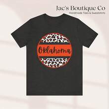 Oklahoma State Uni-Versity Shirt, OSU Cowboys T-EE, College Football Fan A-Pparel, Game Day UniS-Ex T-Shirt, School Spirit Clot-Hing220G Heavyweight Cotton T-Shirt - Made Of Thick And Breathable Pure Cotton, Durable And Comfortable. It Has A Natural Leisure Style, Which Is Very Suitable For Work, Gym, Travel, Leisure Outings, Outdoor Activities, And Seasonal Layering. Very Suitable For School, Streetwear Appearance, Or Just Relaxing At Home And Enjoying Relaxed Comfort. - màu đen - Xem 7