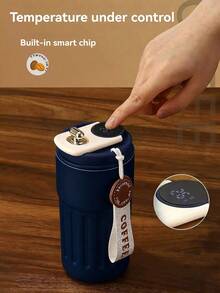 A Stainless Steel Insulated Coffee Cup With A Portable Leak-Proof Design That Keeps Both Hot And Cold. It Is Suitable For Sports And Fitness, Office Work, Outdoor Travel, Home Use, Car Drinks And Other Scenarios. It Is An Ideal Choice For Office Workers, Students And Holiday Gifts. It Is Especially Suitable As A Christmas Gift, A Couple's Water Cup Or A Daily Practical Accessory.