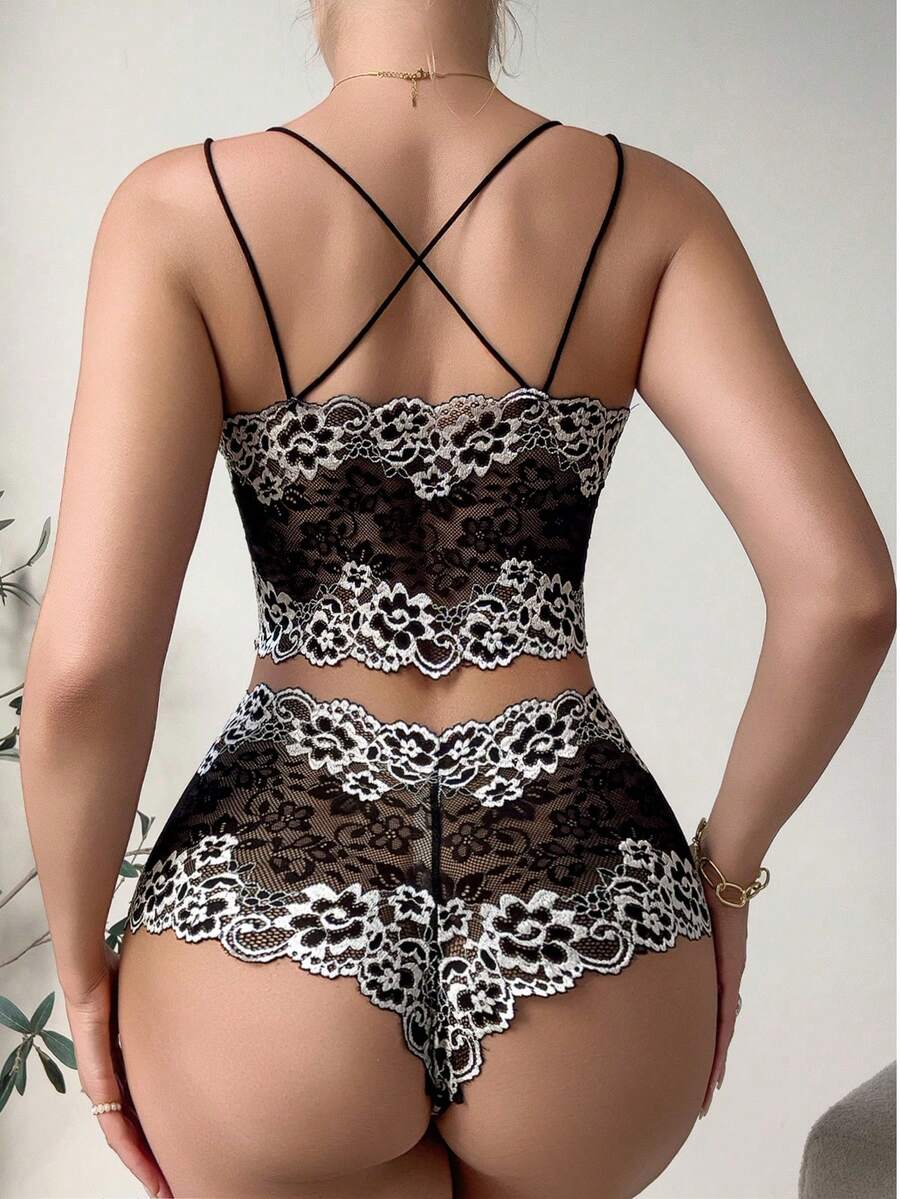 2 件对比色花卉蕾丝性感内衣 - V 领修身透视吊带背心和平角内裤 - 女士情趣内衣套装 - 黑色 - 查看 1