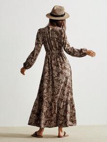 Rusttydustty 波西米亚风镂空蕾丝V领休闲长袖经典棕色连衣裙，适合海滩装扮、音乐节、热带度假、新年、情人节等场合。