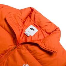 Nike Chaqueta acolchada AS M NK TF Club para hombre, chaqueta deportiva de plumón simple IB2976-893 (85 % plumón, 15 % plumas) - Naranja hoguera/blanco - Ver 3