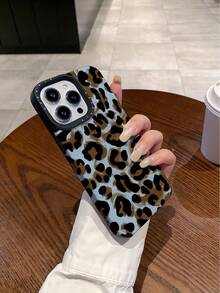 1pc Autumn/Winter Large Hole Letter Leopard Print Leather Shockproof Phone Case Compatible With IPhone 11, 12, 13, 14, 11 Pro Max, 12 Pro Max, 13 Pro Max, 14 Pro Max, XR, 15, 15 Pro, 15 Pro Max, 16, 16 Pro, 16 Plus, 16 Pro Max, 17, 17 Pro, 17 Pro Max - Multicolor - View 4