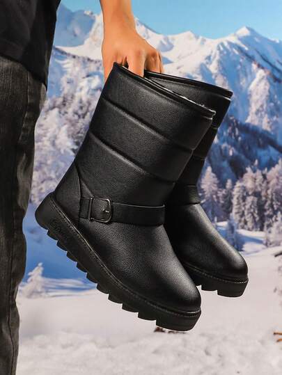 男士黑色户外休闲靴，PU皮革材质，加厚保暖内衬，搭扣中筒靴，适合秋冬季户外运动，也是万圣节和圣诞节的理想之选。