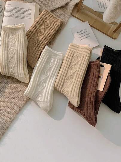 5 Pairs Thick & Warm Cream-Colored Women Socks, Retro Art Pattern Mid-Calf Tube Socks, Warm Wool Socks For Winter