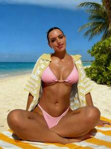 两件套彩色条纹 Polo 领短袖针织上衣和短裤，适合海滩度假和夏季假期。 - 淺黃色 - 查看 6