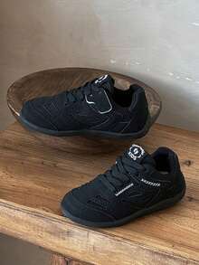 All-Black Unisex Kids' Sneakers For Ages 7-18 | Comfortable Leather-Mesh Classic Sneaker | Versatile School Shoes For Boys And Girls, Indoor & Outdoor Activities |Durable & Soft Unisex Children's Sneakers (Ages 7-18) | Non-Slip Breathable Retro Training Shoes For School, Gym Class, Jogging, And Hiking | Lightweight Comfortable Everyday Wear