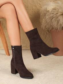 女士时尚厚底短靴，春秋季弹力套脚靴，紧身靴，秋冬季高帮靴，复古厚底马靴