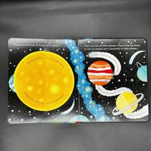"Không gian 3D" là một cuốn sách tranh tiếng Anh thiết yếu dành cho người mới bắt đầu, với màu sắc rực rỡ, hình minh họa sống động và thiết kế trang gấp giúp việc đọc trở nên thú vị. Đây là lựa chọn quà tặng hoàn hảo cho bạn bè và gia đình. - Nhiều màu - Xem 6