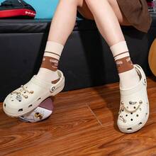 Crocs Men's And Women's Shoes 2026 New Classic Clogs Outdoor Casual Fashion Clogs Closed-Toe Slip-On Sandals/Slippers 10001-2Y2 - Khaki - View 4