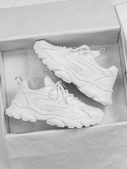 (Corre pequeño) Zapatillas de deporte minimalistas de estilo clásico con parches de malla blanca pura personalizadas para hombres, adecuadas para caminar al aire libre a diario, zapatillas de deporte con cordones gruesos