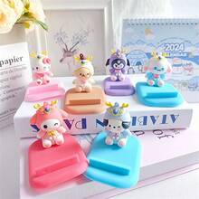 Sanrio [Authorization] Sanrio Kuromi Cinnamon Roll Creative 3D Doll Lazy Phone Stand, Beautiful Melody Hello Kitty Desktop Phone Stand, Exquisite Display Small Gifts, Birthday Gifts, Travel Accessories, Christmas Gifts