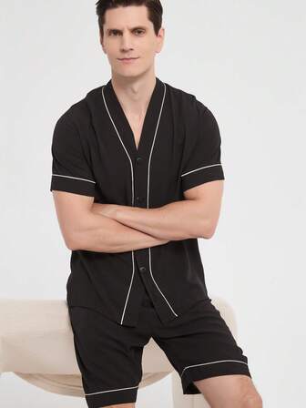 全新男士时尚休闲睡衣套装，短袖上衣和短裤