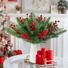 32 Hastes Artificiais de Agulhas de Pinheiro e Frutos Vermelhos - Folhagem Artificial para o Natal, Decoração de Festas e Centros de Mesa. Galhos Artificiais para Guirlandas, Coroas e Árvores de Natal. Decoração DIY para o Outono/Inverno, Decoração de Casa, Decoração de Ambientes, Decoração de Mesa, Dia dos Namorados, Presentes de Aniversário, Formatura e Natal.