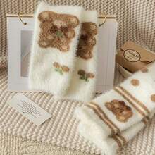 5双装女士中筒袜 - 加厚保暖内衬，冬季保暖，可爱小熊樱桃图案，咖啡棕色舒适家居服长袜，仿毛皮饰边，仅限手洗，蓬松柔软，图案迷人（1/3/5双装） - 彩色 - 查看 2