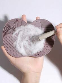 1pc Silicone Make Up Brush Cleaning Mat, Makeup Brush Cleaner Mats, Cosmetic Cleaning Pads, Portable Washing Tool With Suction Cup For Makeup Cosmetic Brushes, Drying Washing Tool, Suitable For Makeup Brush, Makeup Sponge, Powder Puff