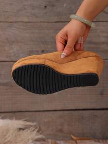 10cm Wedge Heel Elegant Black Casual Slip-On Flats, Comfortable Versatile Ankle-Length Shoes, Suitable For Daily Wear, Vacation, Commute, Party, Valentine's Date - Brown - View 9