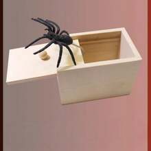 1 pièce Boîte à farce en bois en forme d'araignée - Cadeau de blague amusant, ensemble d'outils de farce pour Halloween, Noël, Thanksgiving, petit jouet effrayant, boîte en forme d'araignée d'horreur, sans alimentation électrique, matériau en bois artificiel et plastique