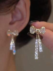 Sparkling Micro-Inlaid Crystal Bow Tassel Earrings, Fashionable Luxurious Sweet Earrings, Suitable For Wedding, Party, Banquet, And Daily Wear
