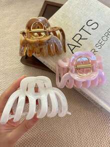 1pc Women's Claw-Shaped Polycarbonate Hair Clip, Suitable For Women, Suitable For Buns And French Curls, Gold Hair Accessory Clip, Hair Claw Clip, Hair Clip, Claw Hair Clip, Autumn/Winter Women's Holiday Outfit Hair Accessory Winter Hair Clutch