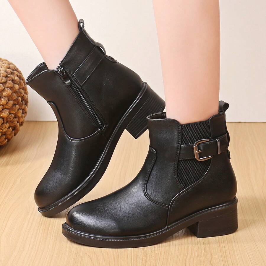 1 paire de bottes courtes pour femmes de style occidental à boucle de couleur unie avec fermeture éclair latérale, chaudes pour les vacances et l'hiver - Noir - Voir 1
