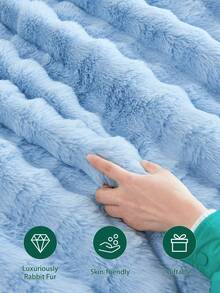 1pc Sky Blue Faux Fur Blanket, Soft And Warm Faux Fur, Luxury Style, Suitable For Living Room, Bedroom, Sofa And More Occasions. Size Options: Large, Double, Extra Large. This Luxury Fluffy Long Pile Faux Fur Blanket Is Soft And Comfortable, Ideal For Home, Dorm, Back To School Season. - Baby Blue - View 8