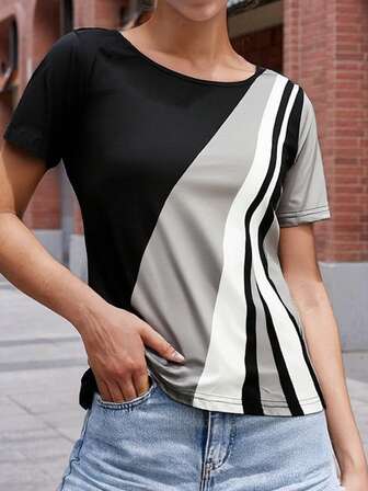 时尚休闲圆领优雅妈咪风格短袖T恤女款，适合户外、购物、度假