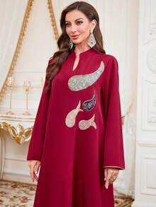 优雅的梭织面料长袍，缺口领，长袖，精致的刺绣细节，全长 Jalabiya 连衣裙 - 紅色 - 查看 5