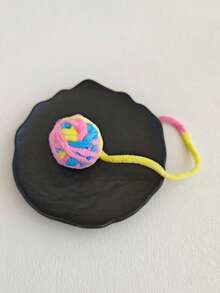 1 قطعة من لوازم الحيوانات الأليفة كرة ملونة منسوجة للقطط للتسلية الذاتية مع جرس، لعبة مضغ جميلة للقطط للعب وتخفيف الملل، لاستخدام الحيوانات الأليفة فقط