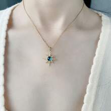 Luksusowy i elegancki naszyjnik z wisiorkiem w kształcie gwiazdy ze stali nierdzewnej dla kobiet