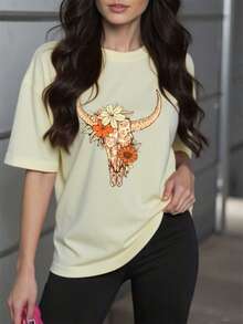 Women's Graphic T-Shirt | Basic Tee | Bull Skull with Flowers Design | 100% Cotton | Soft & Comfortable | Perfect for Daily Wear and Gift Giving | Round Neck T-Shirt | Made and Shipped from Mexico | Unisex Fit - Albaricoque - Ver 1