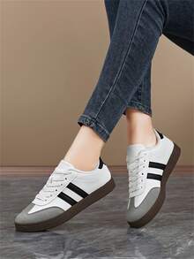Shoes Giày huấn luyện quân đội Đức cổ điển dành cho nữ | Giày thể thao thường ngày kiểu cổ điển, mũi giày bằng da lộn | Giày đi bộ thoải mái hàng ngày - Đen và trắng - Xem 7