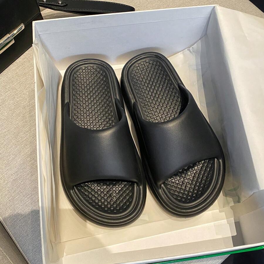 Men And Women Personalized Print Pattern Indoor Outdoor Beach Water Shoes Made Of Lightweight & Breathable Eva Material For Casual & Daily Wear