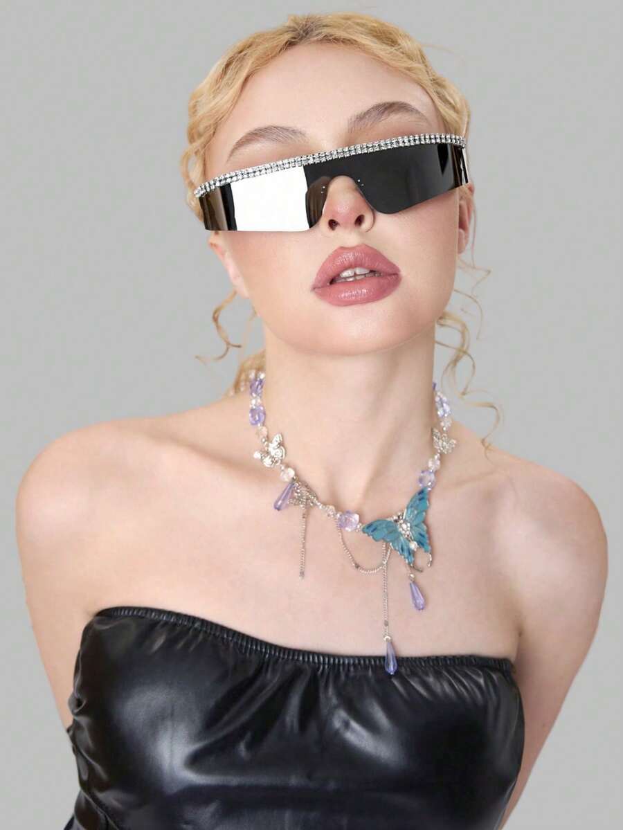 DareSee 1 pieza Gafas de sol de moda de metal pesado con cristales de mujer, estilo vaquera plateada - Perfectas para fiestas, disfraces y regalos, gafas de sol para la calle, accesorios de playa para mujer, gafas de sol básicas y adecuadas para suéter, vaqueros, pantalones de chándal, sudadera, chaqueta, vestido y camisa de manga larga, festivales de música, Y2KFest, vuelta al cole, otoño, Navidad, invierno, regalos de Navidad