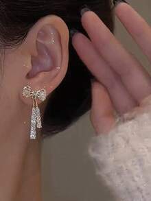 Sparkling Micro-Inlaid Crystal Bow Tassel Earrings, Fashionable Luxurious Sweet Earrings, Suitable For Wedding, Party, Banquet, And Daily Wear